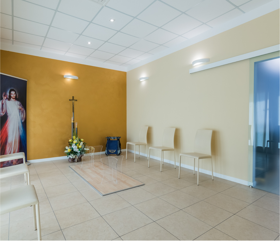 Sala del commiato Ba.mi.O.F - ambiente luminoso